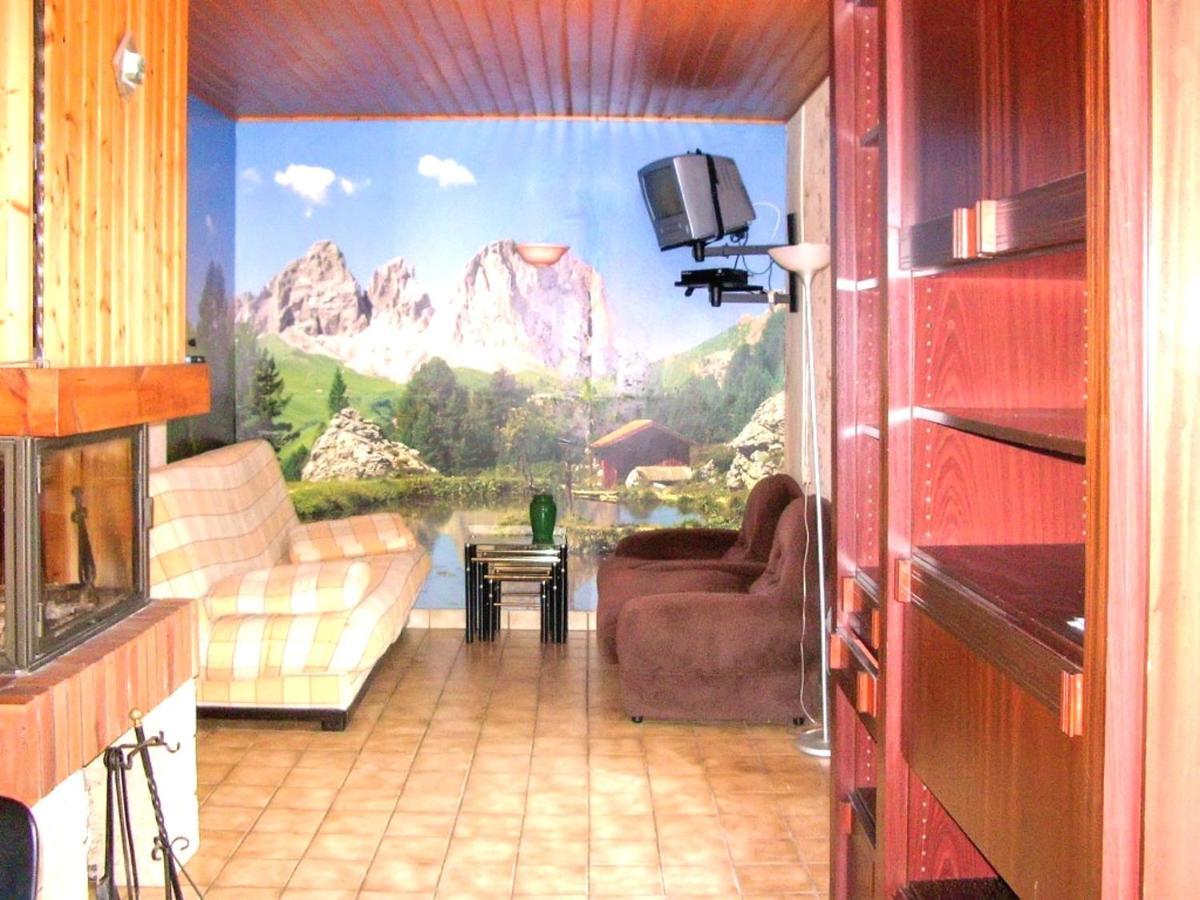 Chalet Charmant A Saint-Gerons Avec Piscine Partagee Экстерьер фото