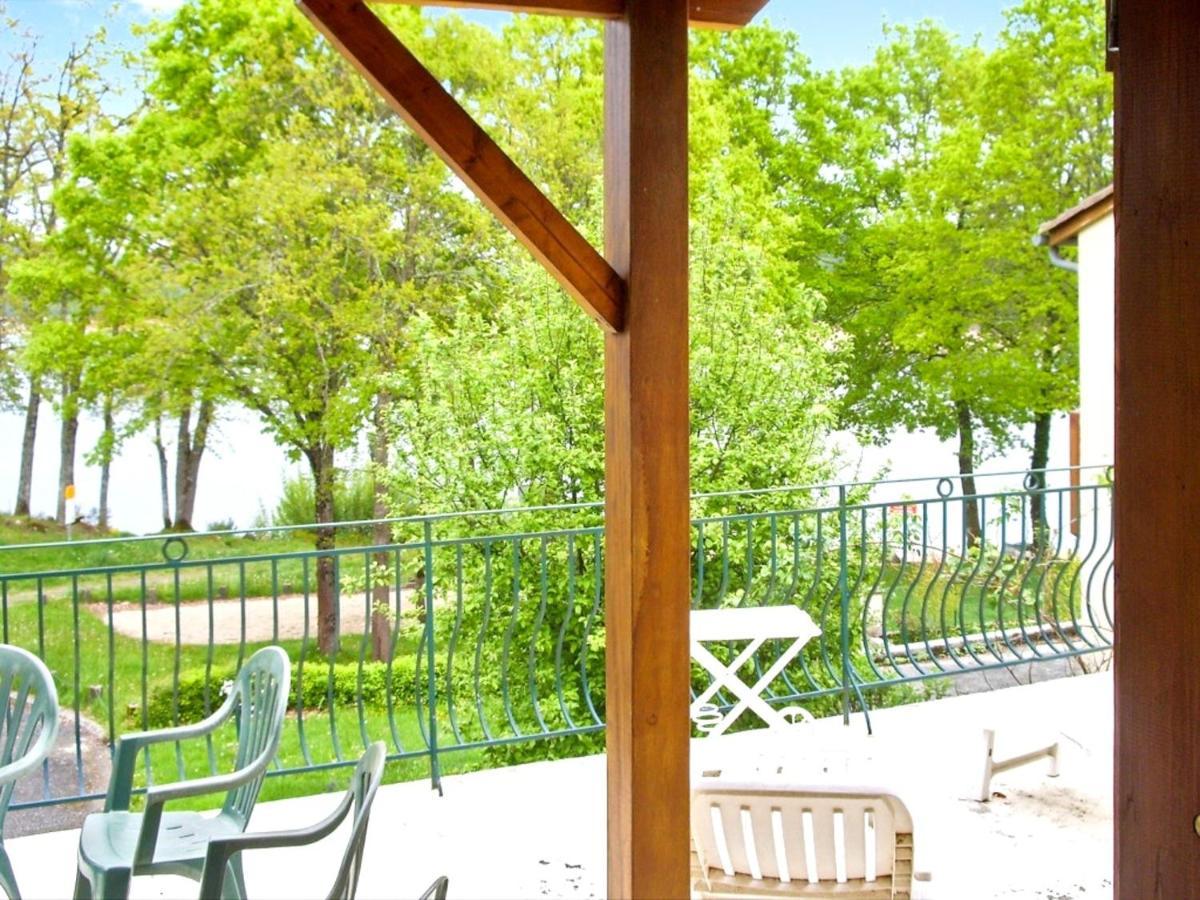 Chalet Charmant A Saint-Gerons Avec Piscine Partagee Экстерьер фото