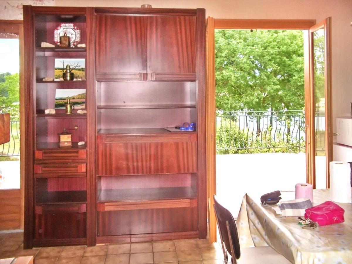 Chalet Charmant A Saint-Gerons Avec Piscine Partagee Экстерьер фото