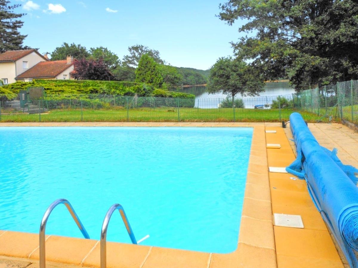 Chalet Charmant A Saint-Gerons Avec Piscine Partagee Экстерьер фото